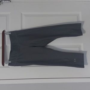 Under Armour Compression Heat gear capris